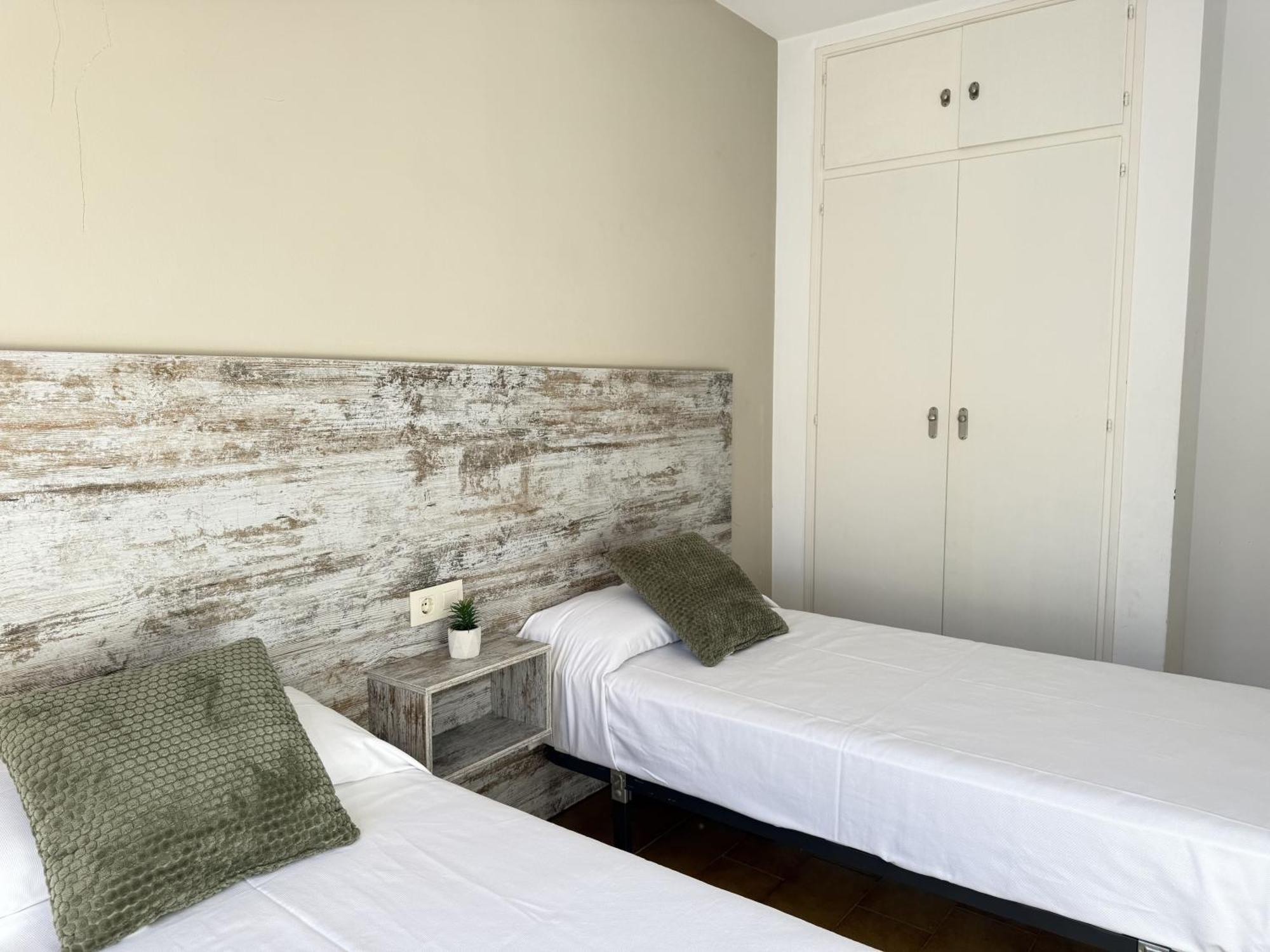 Ferienwohnung Agi Sant Jordi Roses Exterior foto